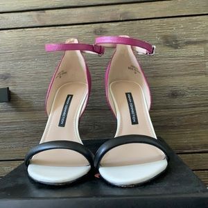 ✨ French Connection White /Pink/Black Size 9